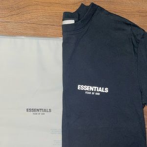Essentials Fear of God Black T-Shirt